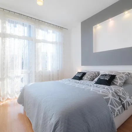 Halina Konukevi Krościenko